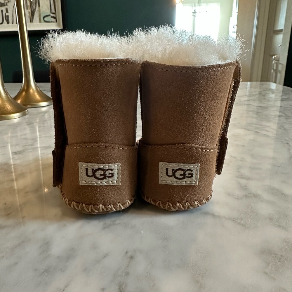 UGG Caden boot